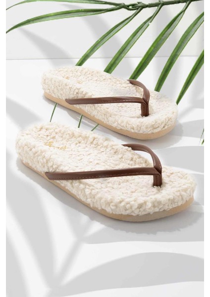 Bej Taba Kadın Sabo Terlik Konforlu Kullanım İçin Düz Topuk Tasarımıyla