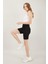 Kadın Cepli Slim Fit Şort 2