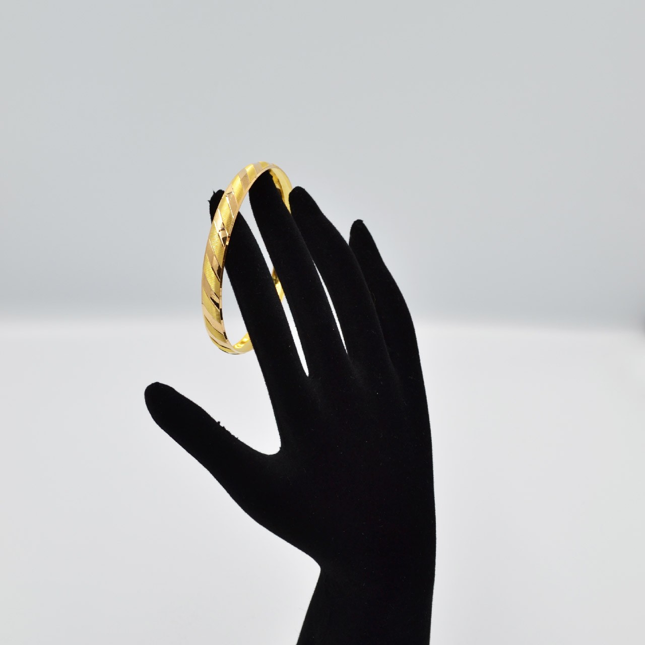 Maxigold Kuyumculuk 10 gr 22 Ayar Kenarları Çizgili Parlak Bilezik