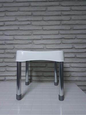 Sağlam Plastik Sağlam Işıksan Plastik Metal Ayaklı Banyo Taburesi