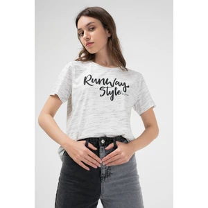 BRZ Collection Ekru Renk Siyah Kırçıllı Kadın Kısa Kollu T-Shirt