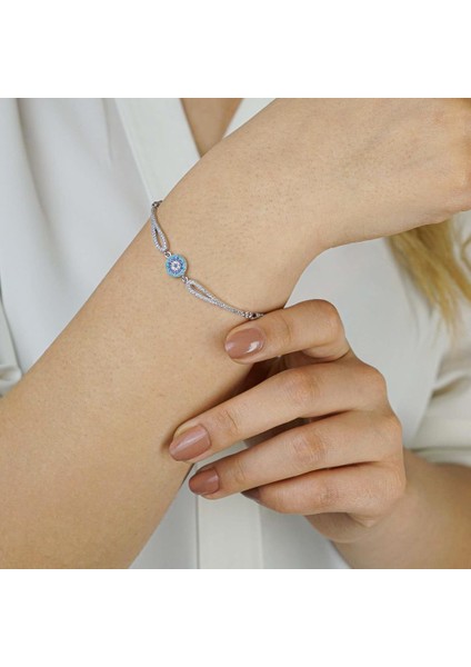 Minimal Nazar Tasarımlı 4 Sıralı Kelepçe Model 925 Ayar Gümüş Kadın Bileklik modelleri