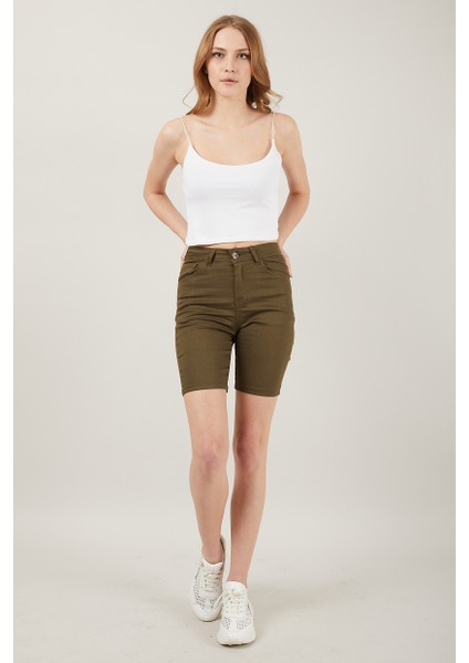 Kadın Cepli Slim Fit Şort