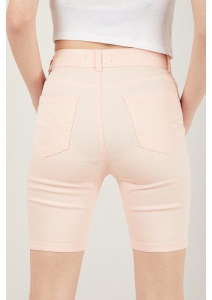 Kadın Cepli Slim Fit Şort indirimleri