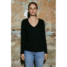 White&Simple Kadın Siyah Uzun Kollu V Yaka Pamuklu T-Shirt