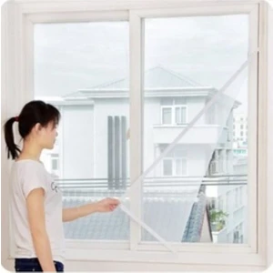 (1 Adet) 130X150 cm Hazır Pencere Sinekliği 4 mt Cırt Bant Hediye Tak Çıkar Tül Sineklik 1 Adet 1ADET