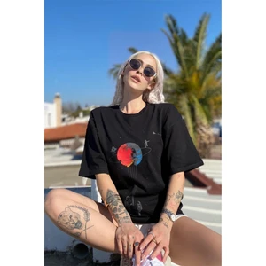 Evren Temalı Tasarım Tshirt