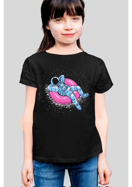 Havuzda Astronot Siyah Kısa Kollu Kız Çocuk T-Shirt