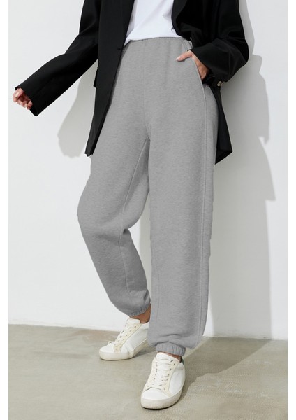 Kadın Gri Comfort Fit Eşofman Altı MG1353