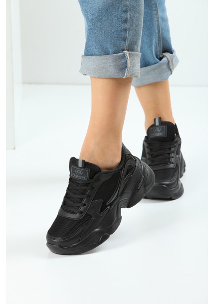 Siyah Bağlı Kadın Sneaker fırsatları