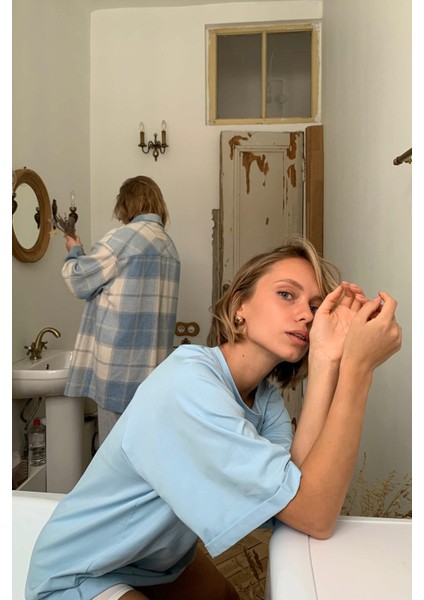 Mavi Oversize Basic Kadın Tişört modelleri