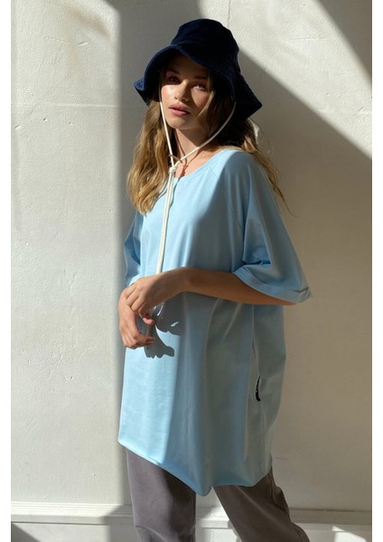 Mavi Oversize Basic Kadın Tişört fırsatları