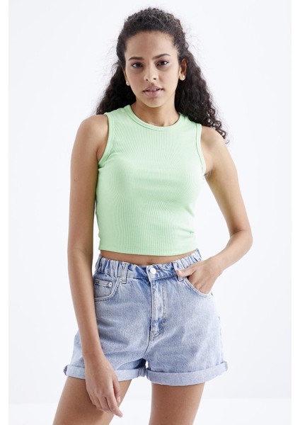 Fıstık Yeşil Basic Kolsuz O Yaka Kadın Crop Top Atlet - 97204