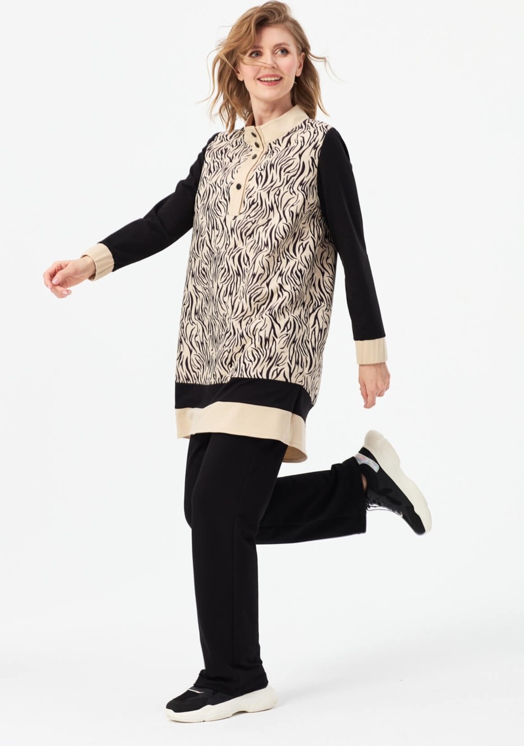 Esswaap Tiger Desenli Sweatshirt Bej görsel 4