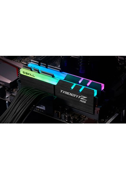 Gskıll Trident Z Rgb DDR4-4600MHZ CL18 16GB (2X8GB) Dual (18-22-22-42) 1.45V F4-4600C18D-16GTZR