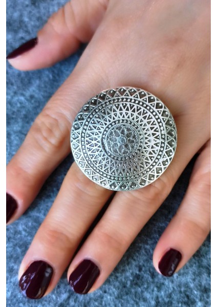 Antik Gümüş Kaplama Motifli Daire Şekilli El Yapımı Ayarlanabilir Yüzük fiyatları