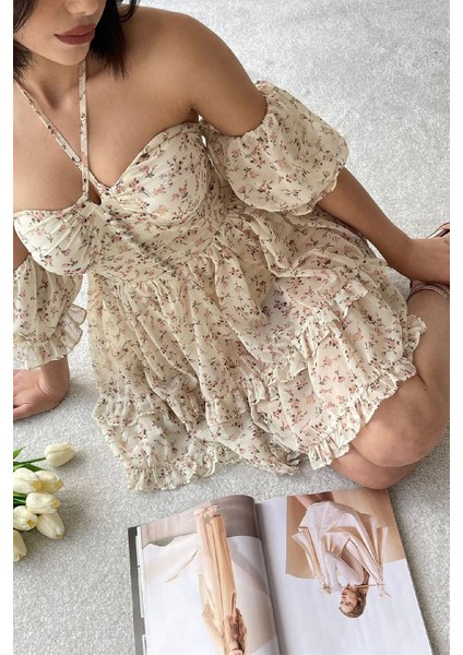 Astarlı Şifon Elbise Prenses Elbise Mini Elbise Göğsü Dolgulu Elbise Düğme Detay Volanlı Elbise