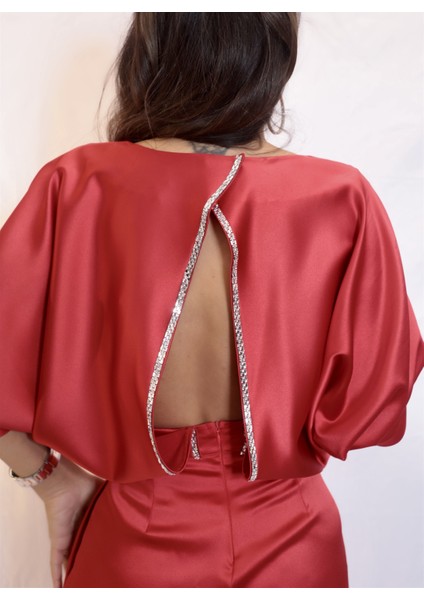 Kırmızı Saten Tulum modelleri