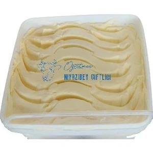 Niyazibey Çiftliği Tuzlu Doğal Yayık  Tereyağı 1800 gr Karadeniz Çiftlik Sütünden Gurme Lezzet