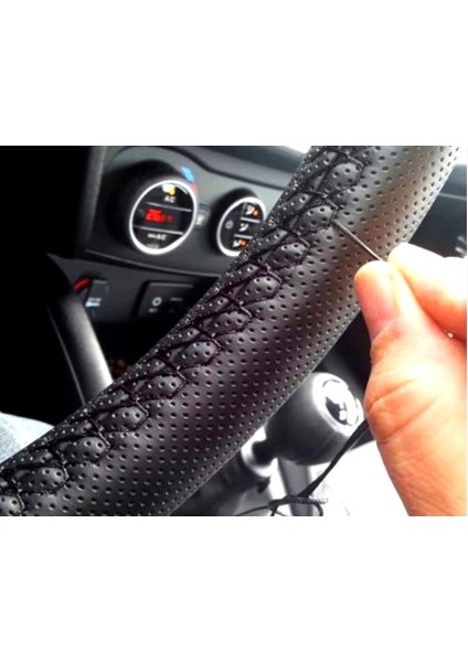 Peugeot 301 Dikmeli Direksiyon Kılıfı Noktalı Siyah (11CM)