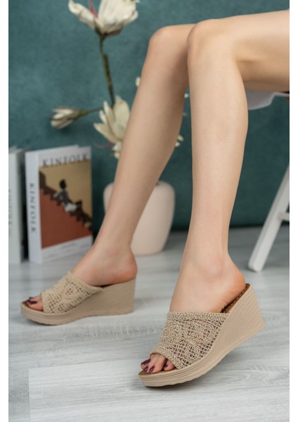 Dolgu Taban Burnu Açık Örgülü Terlik modelleri