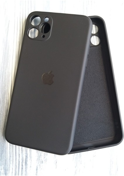 Apple iPhone 11 Pro Max Uyumlu Kamera Korumalı Lila Lansman Içi Kadife Silikon Logolu Kılıf