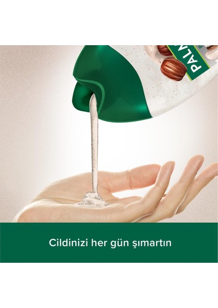 Body & Mind Hindistan Cevizi Banyo ve Duş Jeli 500 ml x 2 Adet + Duş Lifi