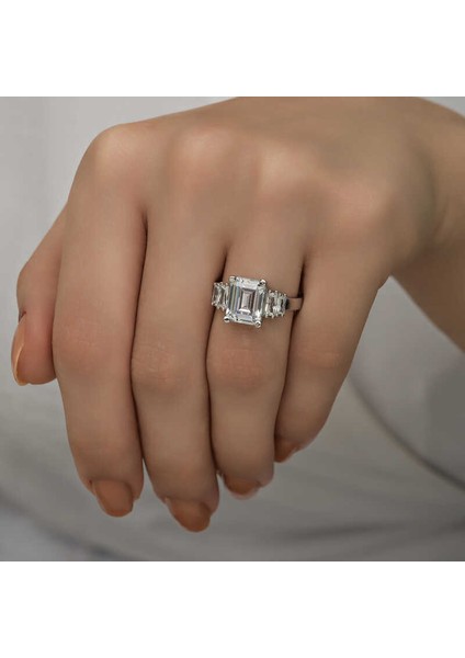 Gümüş Beyaz Baget Taşlı Kadın Yüzük fiyatları