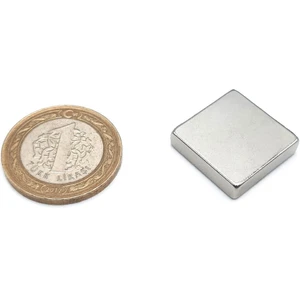 Mıknatıs AVM Güçlü Kare Neodyum Mıknatıs 20X20X5 mm