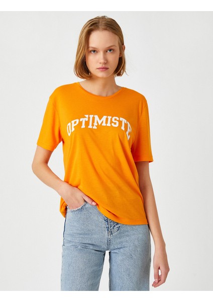 Bisiklet Yaka Kısa Kollu Baskılı Tişört modelleri