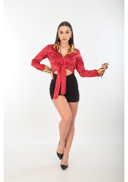 Kırmızı Baskılı Saten Gömlek