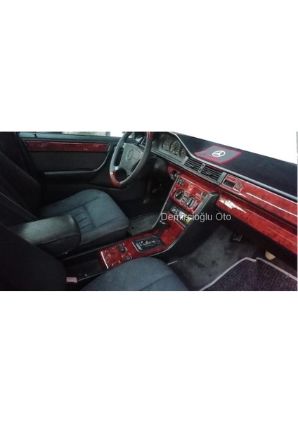Mercedes W124 Kasa 200 E 1985 ve 1995 Arası 50 Parça Maun Kaplama