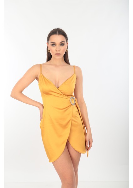 Sarı Saten Çapraz Kemerli Mini Elbise
