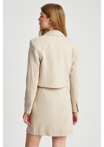 Kadın Kruvaze Kısa Blazer Ceket modelleri