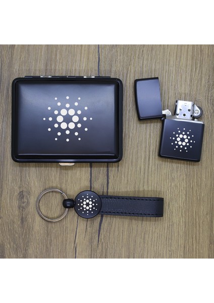 Kişiye Özel Cardano (Ada) Metal Tabaka, Zippo Çakmak ve Anahtarlık Seti