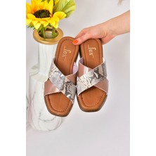 Fox Shoes Somon Hakiki Deri Çapraz Bantlı Kadın Terlik M291049903