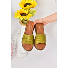 Yeşil Hakiki Deri Kalın Bantlı Örgü Modelli Günlük Kadın Terlik M291850003