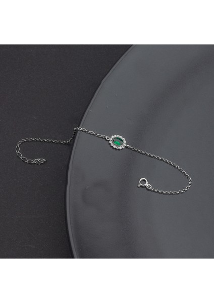 925 Ayar Gümüş Oval Zümrüt Model Bileklik