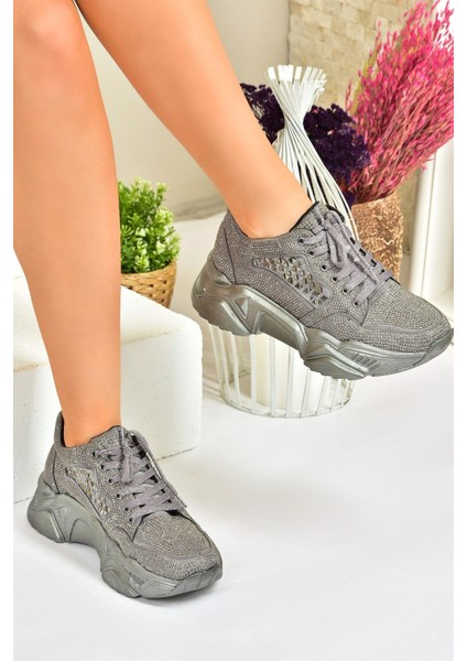 Platin Metal Taş Detaylı Kadın Spor Ayakkabı M444302814 modelleri