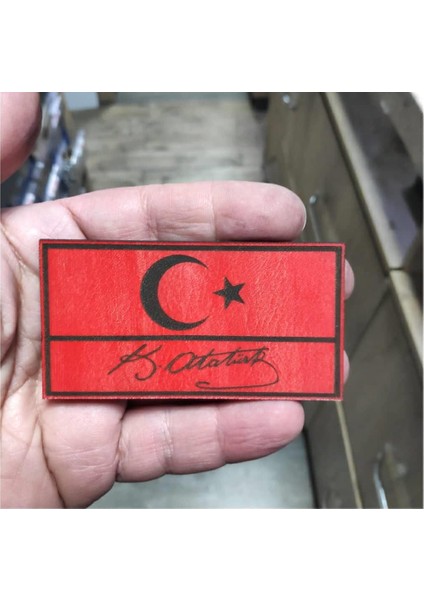 Seyhan Askeri Malzeme  Bayrak Kemal Atatürk Imzalı Deri Peç - Arma - Askeri Patch