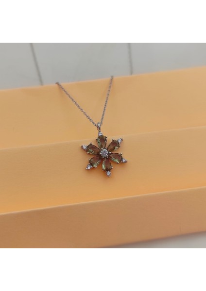 Gümüş Taşlı Kolye Papatya Model 925 Ayar