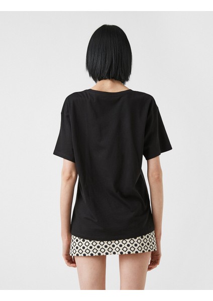 Kadın Oversize Bisiklet Yaka Kısa Kollu Tişört fırsatları