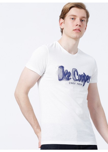 Lee Cooper Bisiklet Yaka Slim Fit Baskılı Açık Kahve Erkek T-Shirt - 222 LCM242064 Drawing Logo