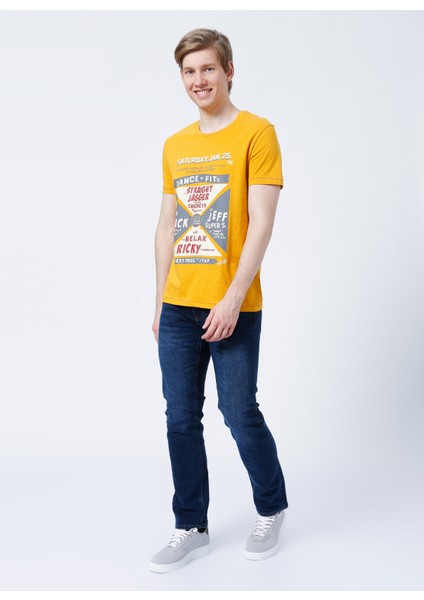 222 Lcm 242030 Kenway Bisiklet Yaka Slim Fit Baskılı Hardal Erkek T-Shirt indirimleri