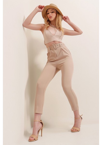 Havuç Kemerli Kumaş Pantolon modelleri