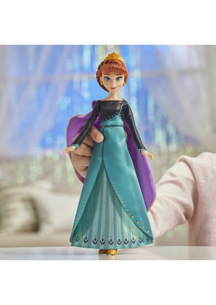 Disney Frozen 2 Şarkı Söyleyen Kraliçe Anna