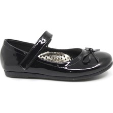 Zerhan 300 Kız Çocuk Siyah Rugan Fiyonklu Cırtlı Babet