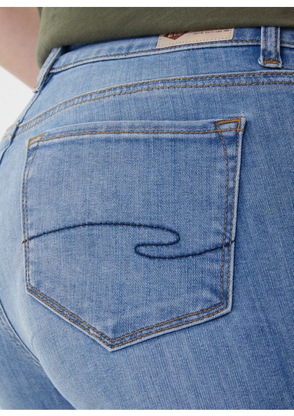 Yüksek Bel Dar Kalıp Düz Mavi Kadın Denim Pantolon - 222 LCF 121002