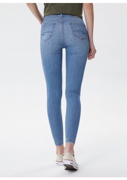 Yüksek Bel Dar Kalıp Düz Mavi Kadın Denim Pantolon - 222 LCF 121002