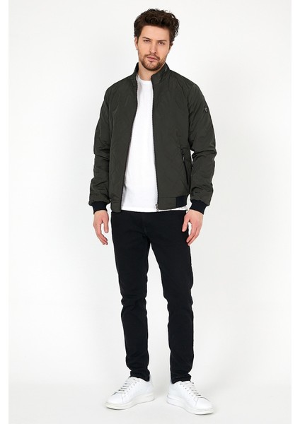YENİ SEZON ERKEK YEŞİL MEVSİMLİK TRİKO VE DERİ BİYE DETAYLI FERMUARLI İÇ CEPLİ MONT&CEKET modelleri